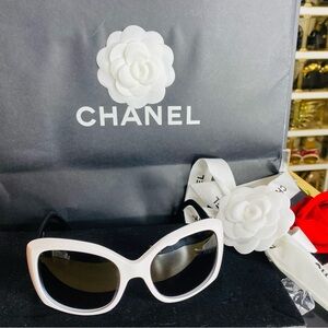 CHANEL Black and White Cat-Eye Sunglasses